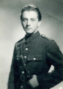 Andrzej Lapicki, Łódź, lata 40-te.