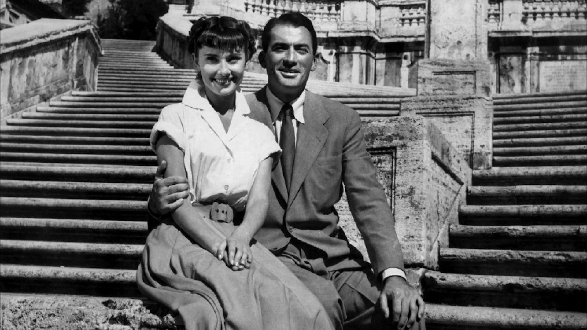 Gregory Peck i Audrey Hepburn w filmie "Rzymskie wakacje".