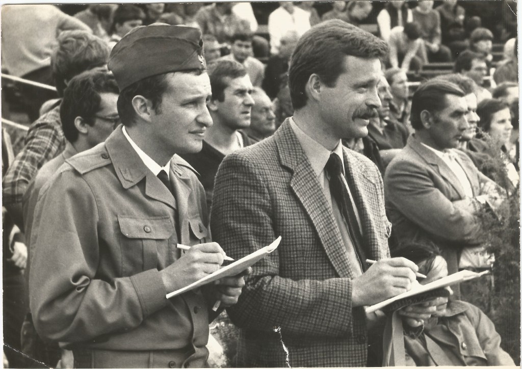 Marek Trela (z prawej) i Jerzy Białobok, fot. arh. prywatne, 120 s. książki.