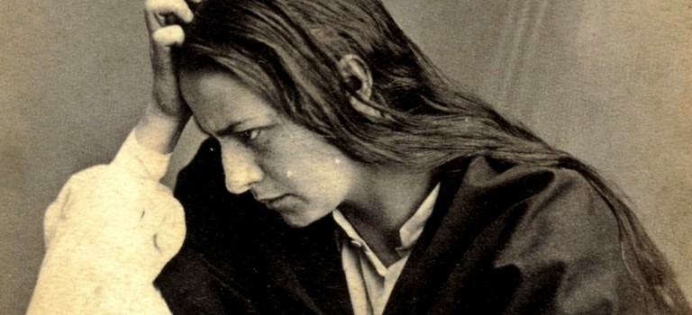 Modrzejewska na portretach, fotografiach i pocztówkach