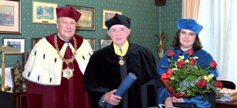 „Delta czasu” – pamięć o powojennej historii Polski w zapiskach, wspomnieniach i wierszach Floriana Śmieji